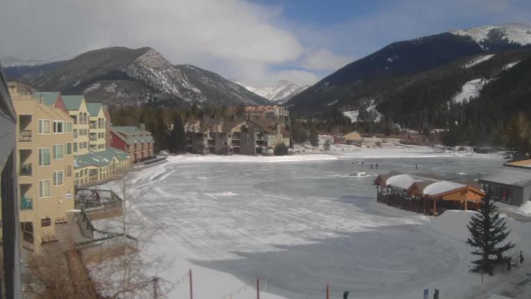 Webcam Keystone: Lakeside village