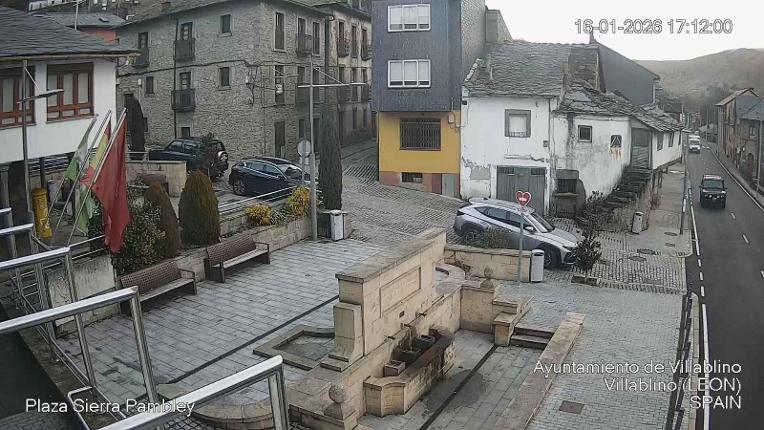 Webcam Leitariegos: Plaza Sierra Pambley