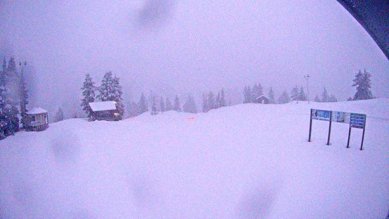 Webcam Mount Seymour: Mystery Peak