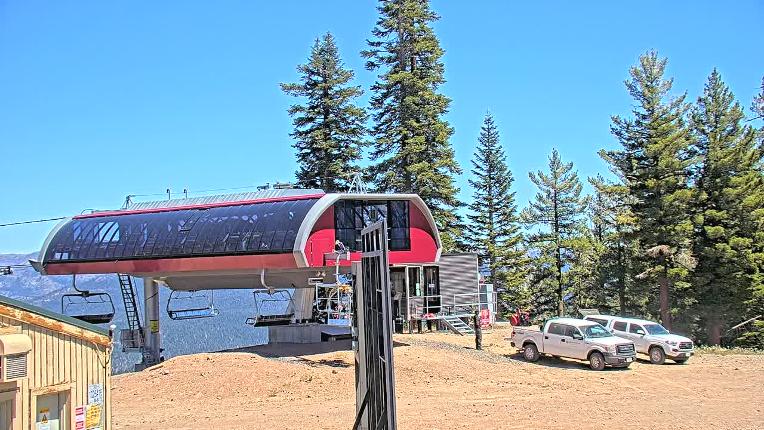 Webcam Northstar California: Mount Pluto Summit