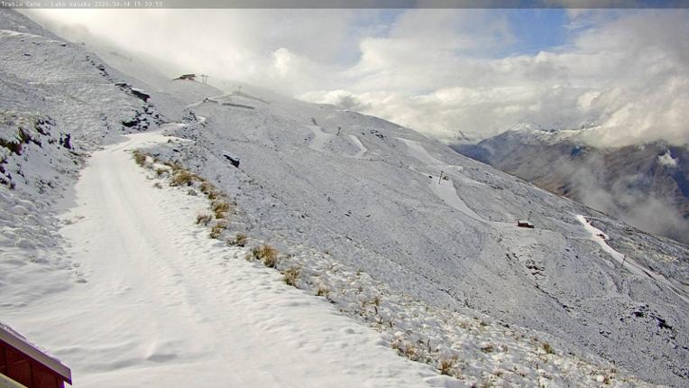 Webcam Treble Cone: Home basin Mid mountain