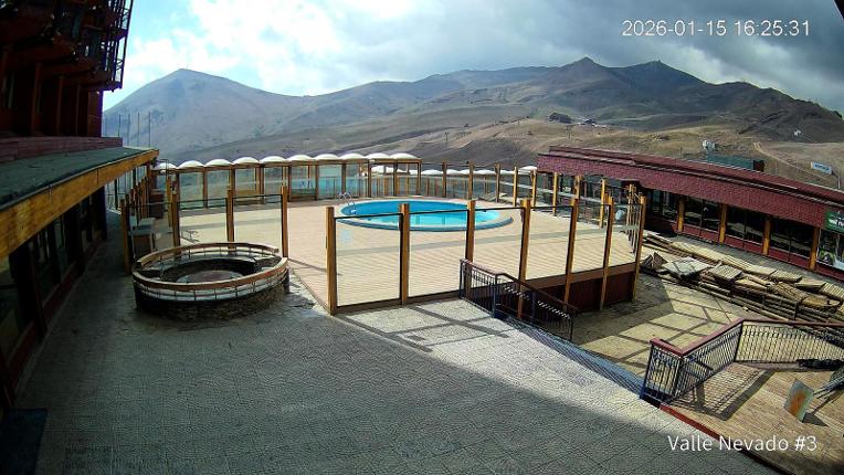 Webcam Valle Nevado: Vista Piscina